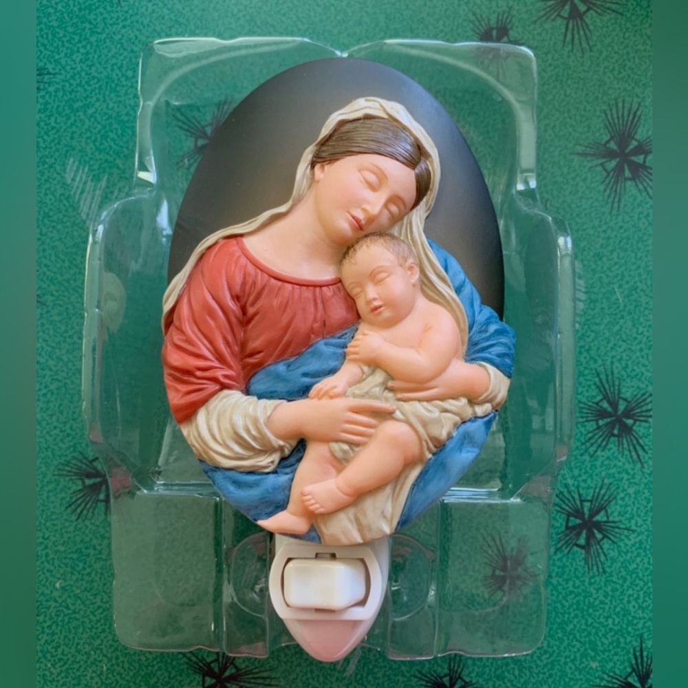 Ibis & Orchid Design Flowers of Light Nightlight Virgin Mary with Child Unused